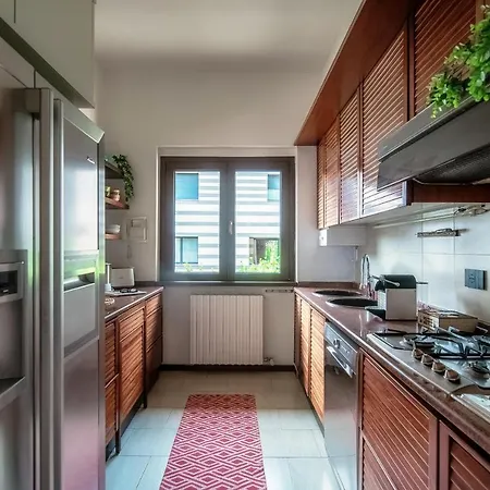 Joivy Sofia Apartment Como