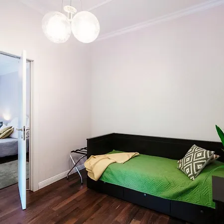 Joivy Sofia Apartment Como